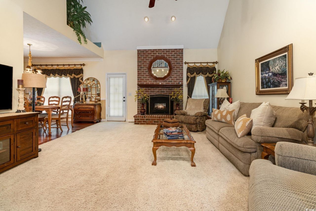 124 Windmeadows Dr. Photo 6