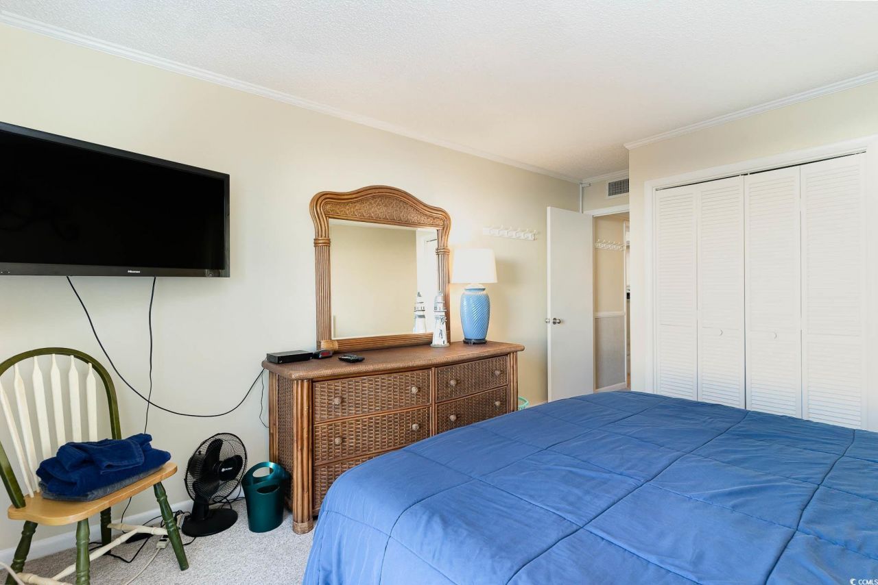 9581 Shore Dr. Photo 22