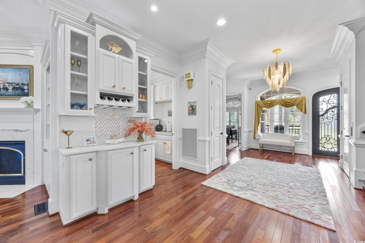 1607 Waterway Dr. Photo 2