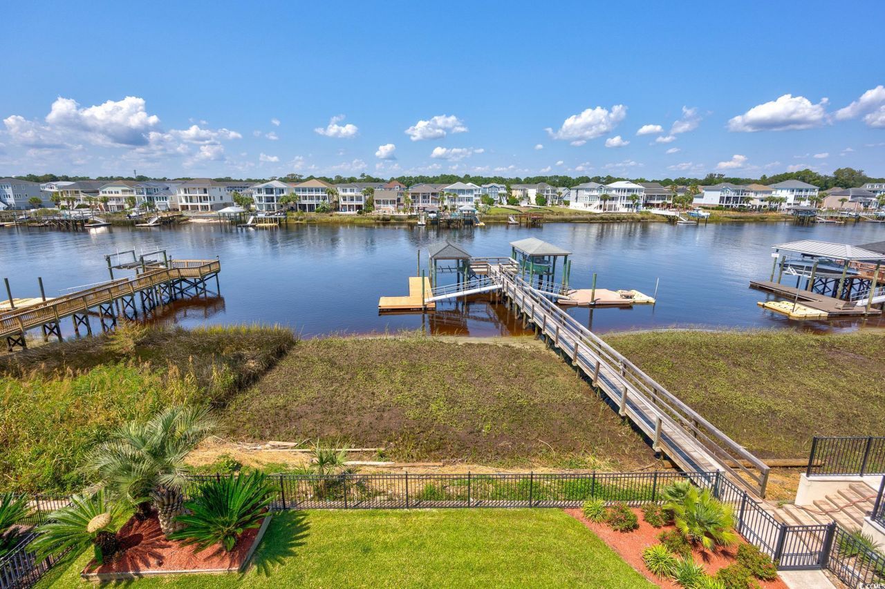 1607 Waterway Dr. Photo 32