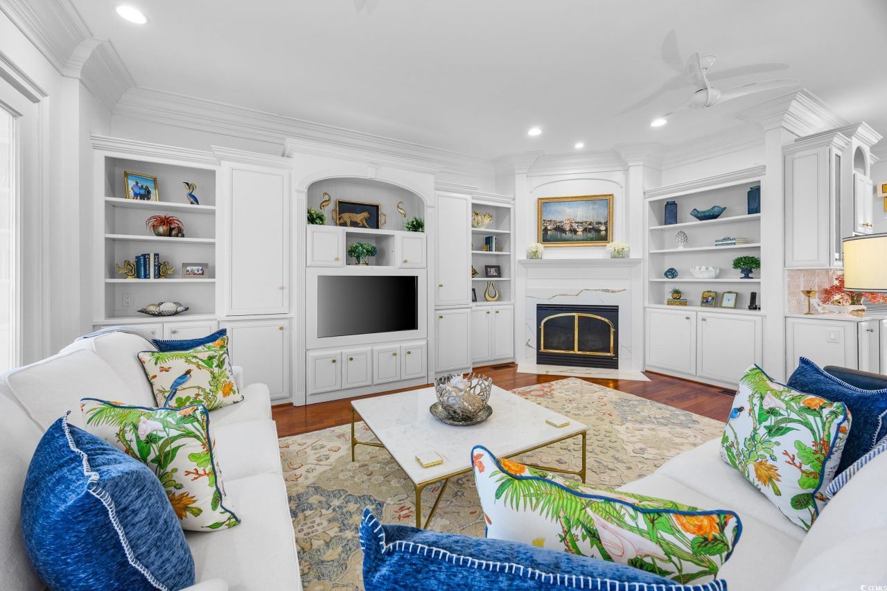 1607 Waterway Dr. Photo 9