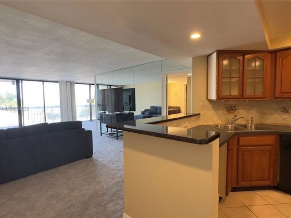 2425 Presidential Way, Unit 203, West Palm Beach, FL 33401