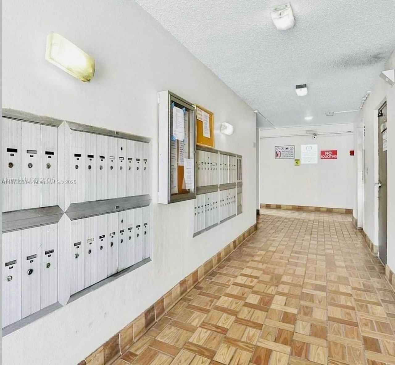 4850 NW 29th Ct, Unit 130, Lauderdale Lakes, FL 33313 Photo