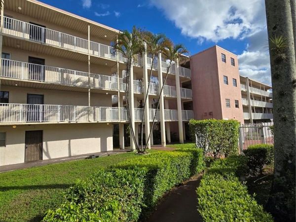 2800 NW 56th Ave, Unit C104, Lauderhill, FL 33313