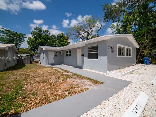 2457 NE 183rd St, Unit 2457, North Miami Beach, FL 33160