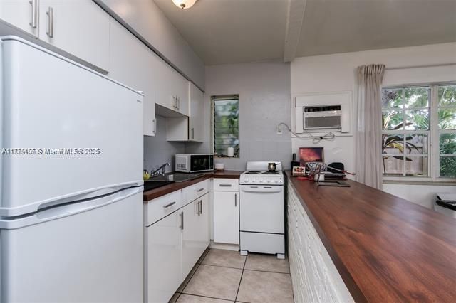 1717 NE 12th St, Fort Lauderdale, FL 33304 Photo