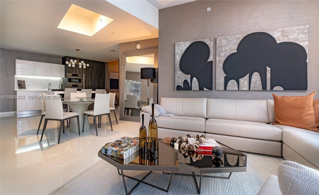 851 NE 1st Ave, Unit 1203, Miami, FL 33132 Photo