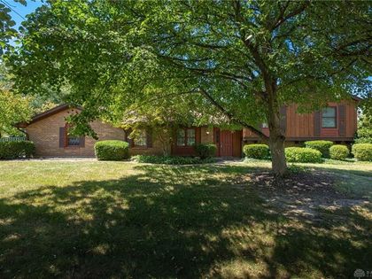 185 Bramblebush Trail Beavercreek, OH 45440