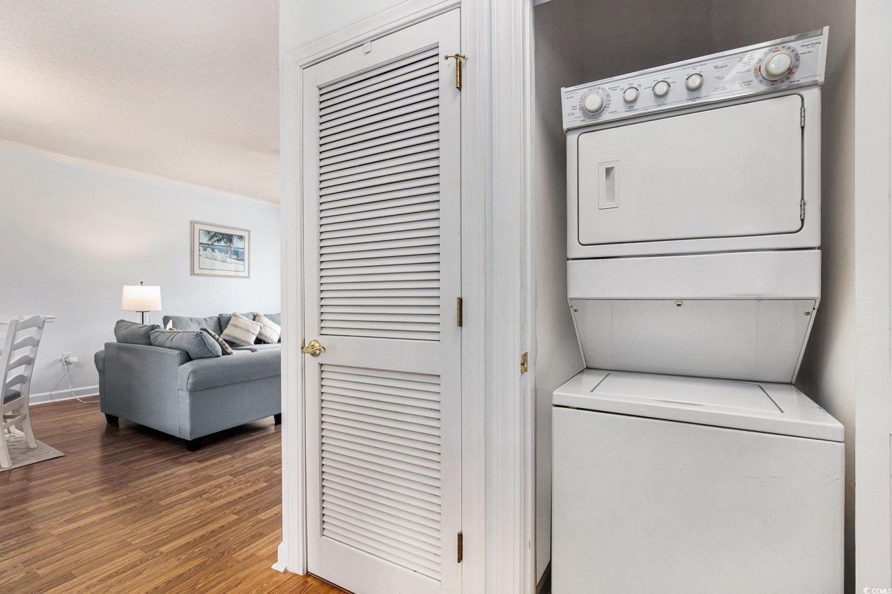 5825 Catalina Dr. Photo 11