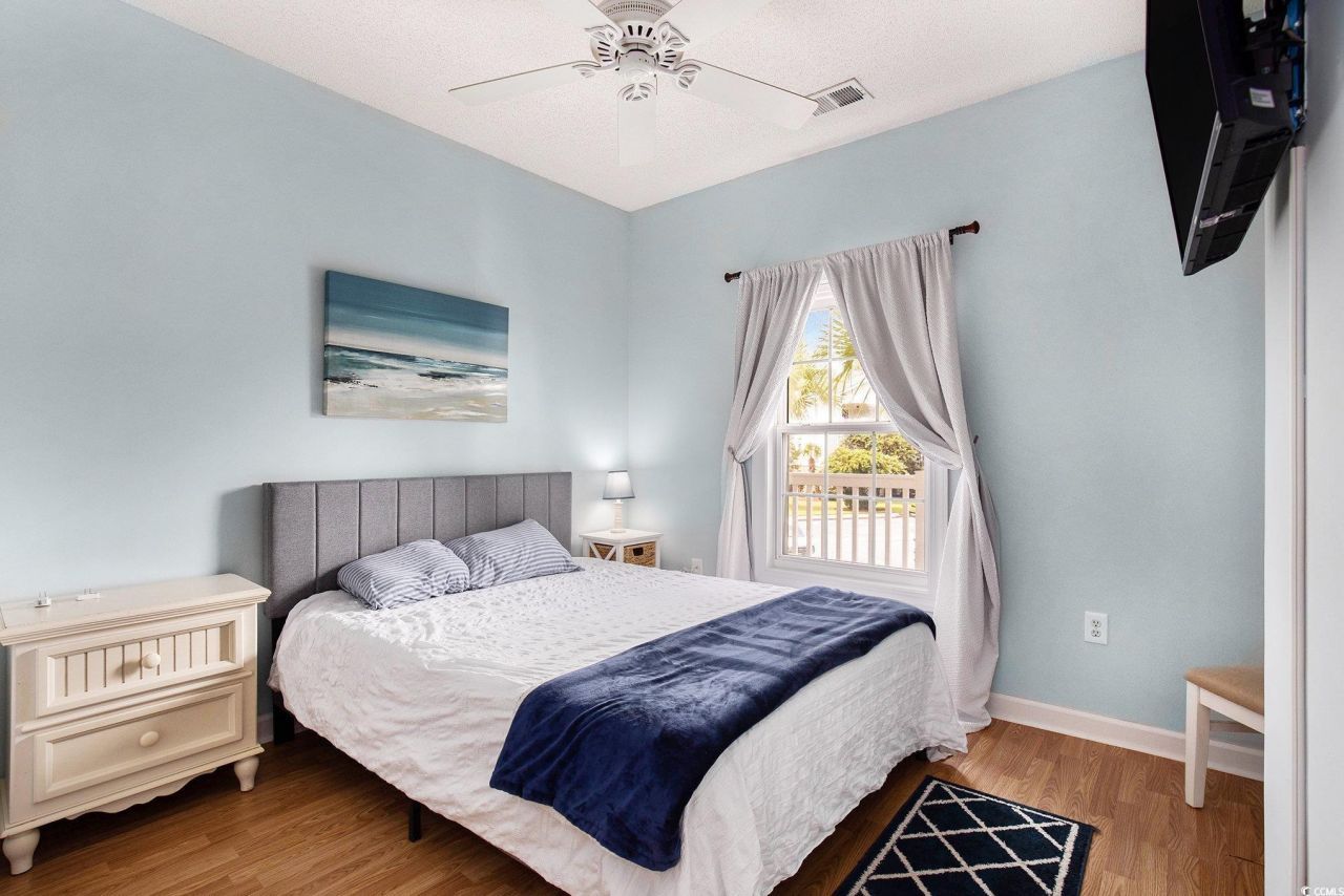 5825 Catalina Dr. Photo 17