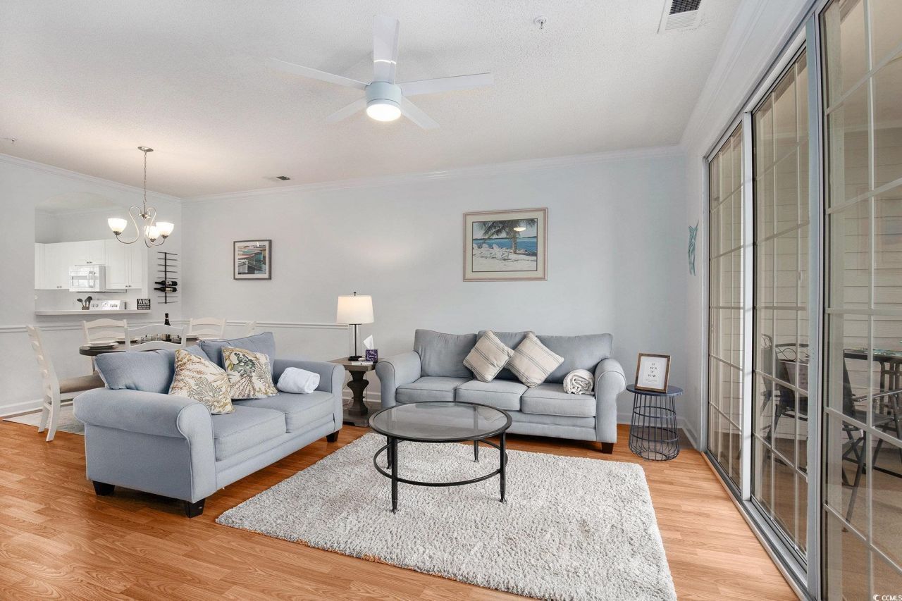 5825 Catalina Dr. Photo 8