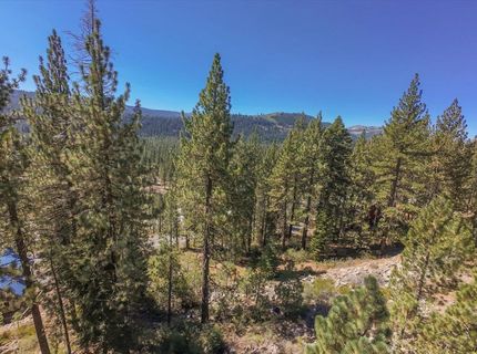 12605 E Sierra Drive, Truckee, CA 96161 Photo