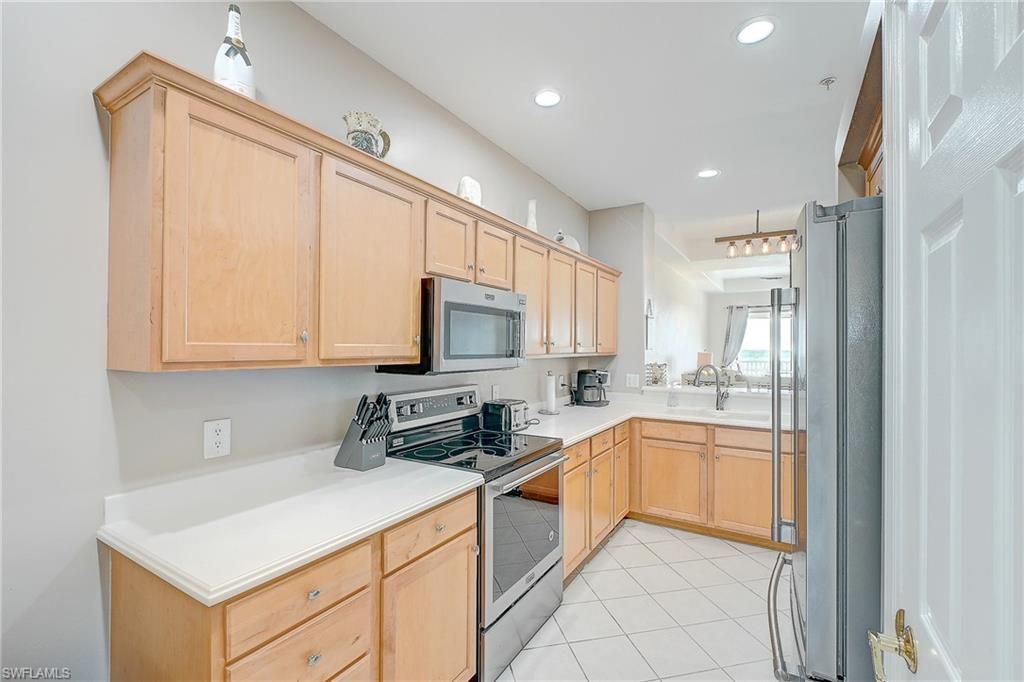 20051 Sanibel View Cir, Unit 303, Fort Myers, FL 33908 Photo