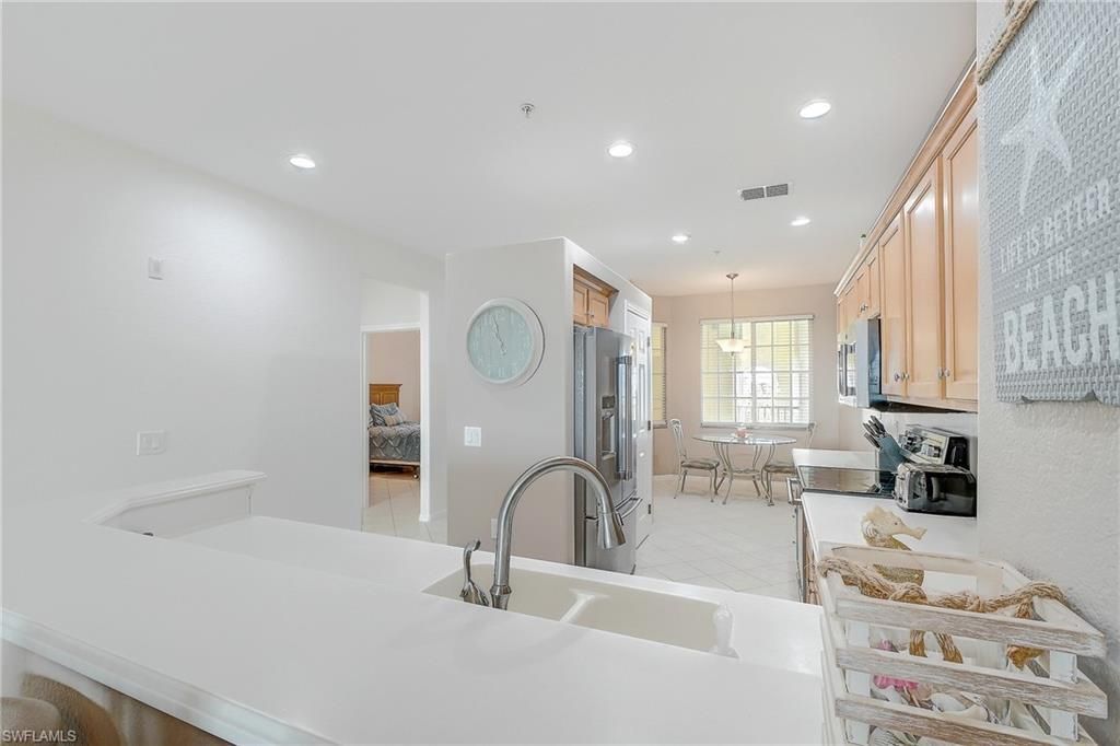 20051 Sanibel View Cir, Unit 303, Fort Myers, FL 33908 Photo