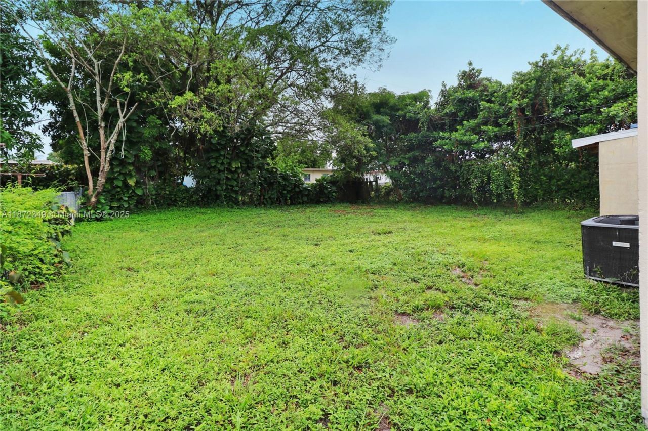 2768 NW 5th St, Pompano Beach, FL 33069 Photo