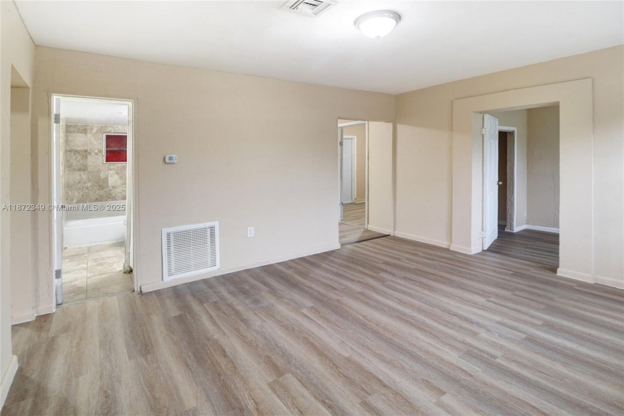 2768 NW 5th St, Pompano Beach, FL 33069 Photo