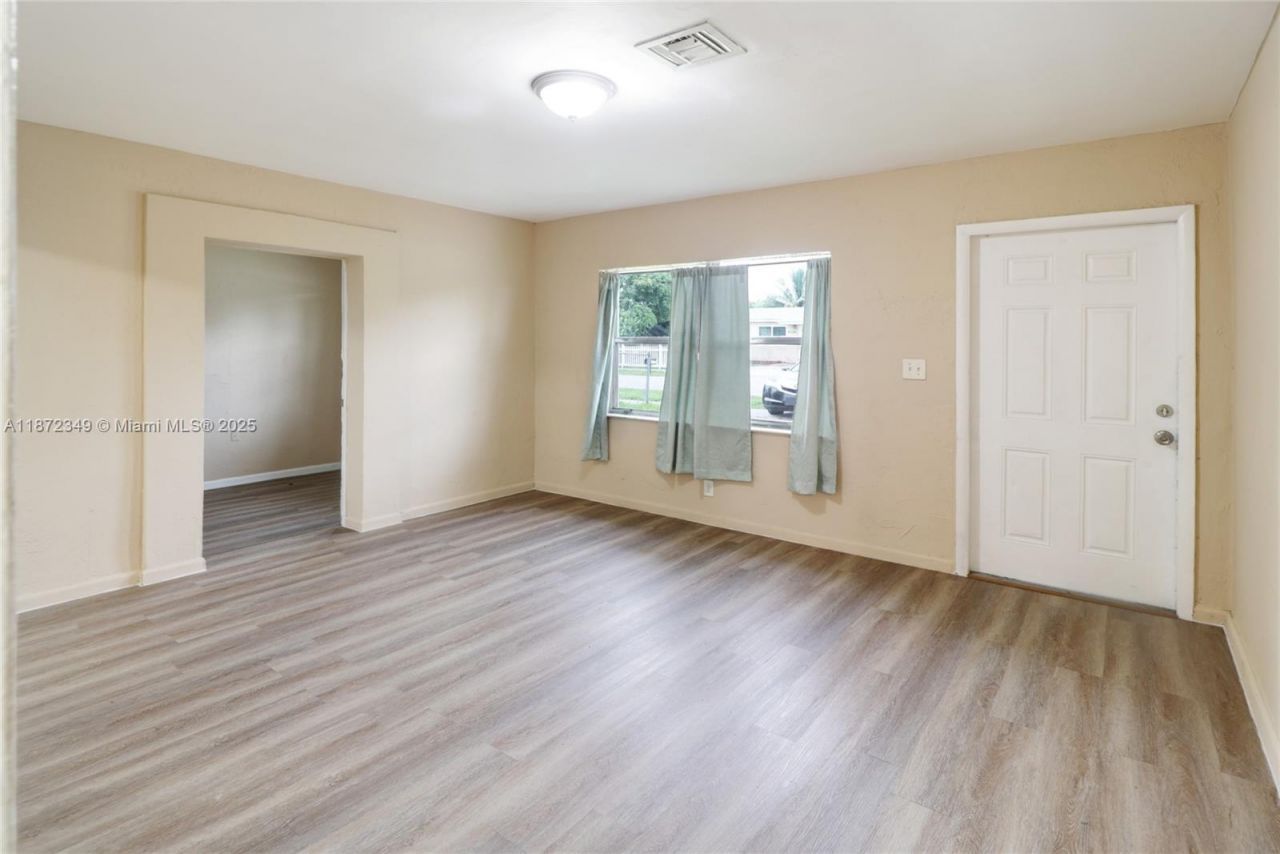 2768 NW 5th St, Pompano Beach, FL 33069 Photo