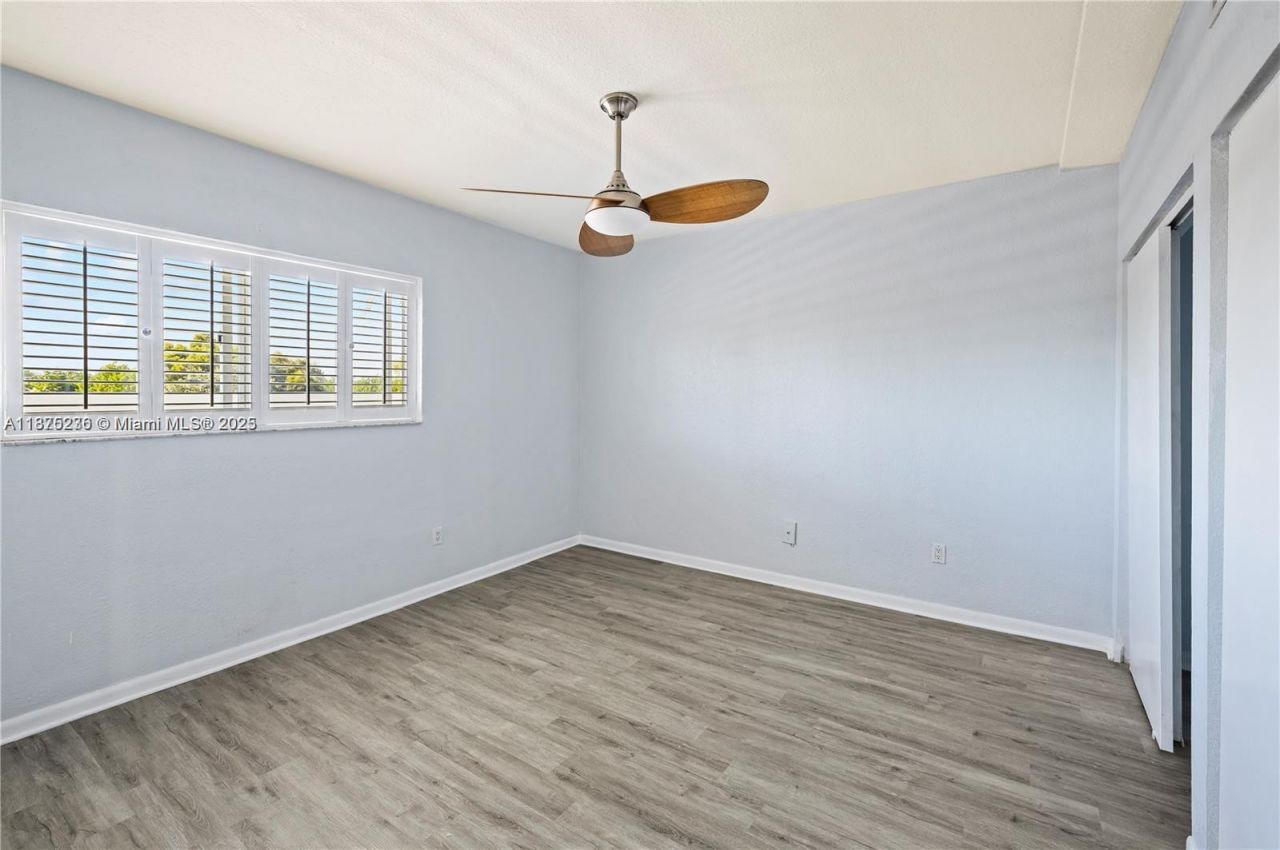 1185 Marseille Dr, Unit 307, Miami Beach, FL 33141 Photo