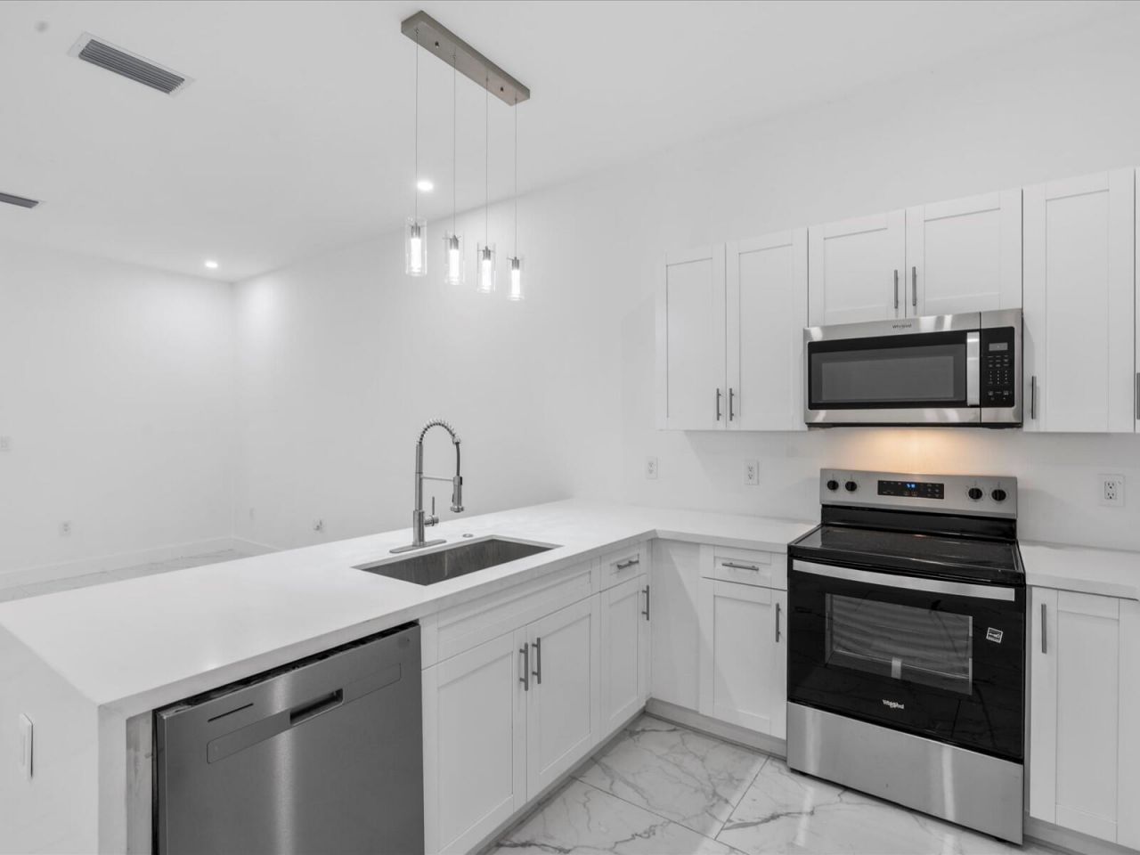 533 NW 16th Avenue, Fort Lauderdale, FL 33311 Photo