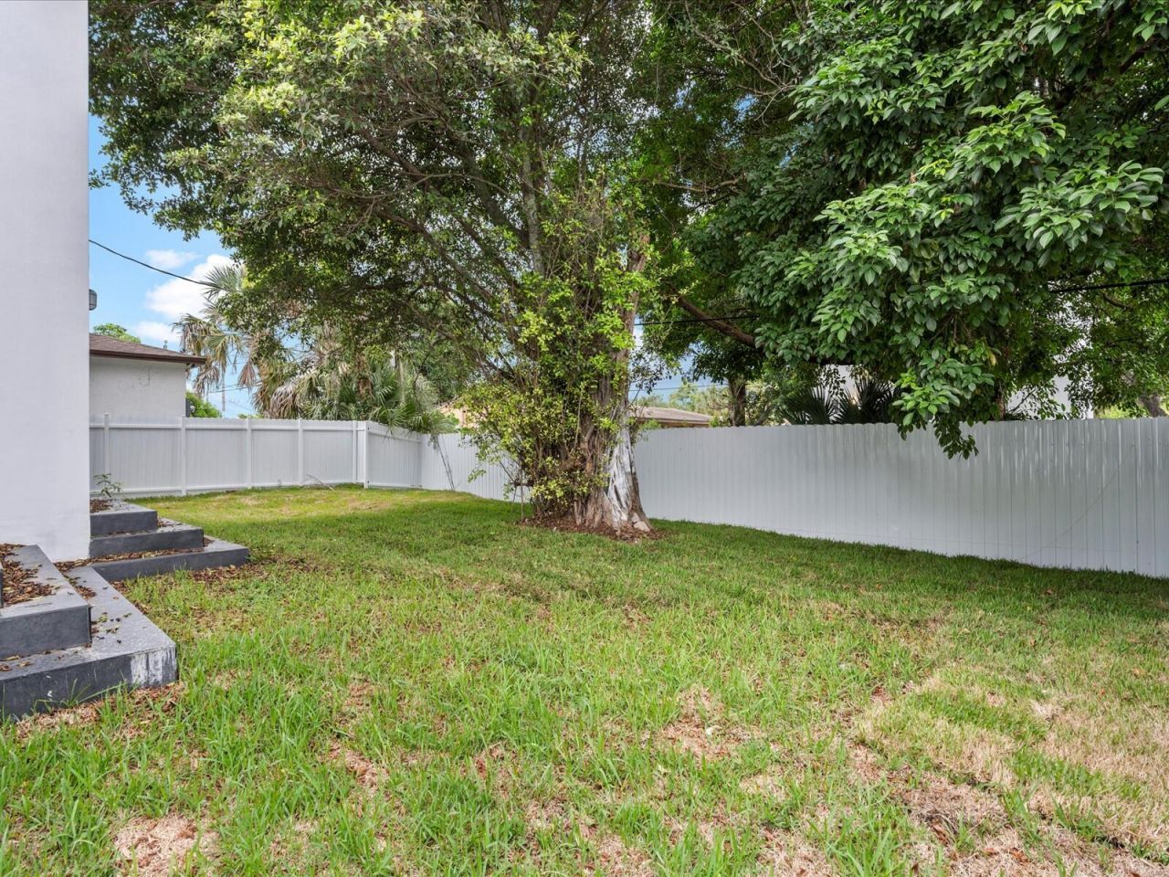 533 NW 16th Avenue, Fort Lauderdale, FL 33311 Photo
