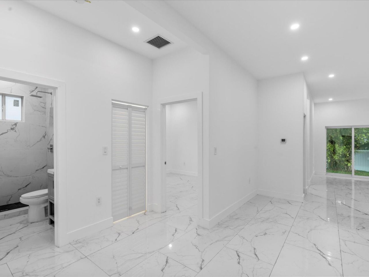 533 NW 16th Avenue, Fort Lauderdale, FL 33311 Photo