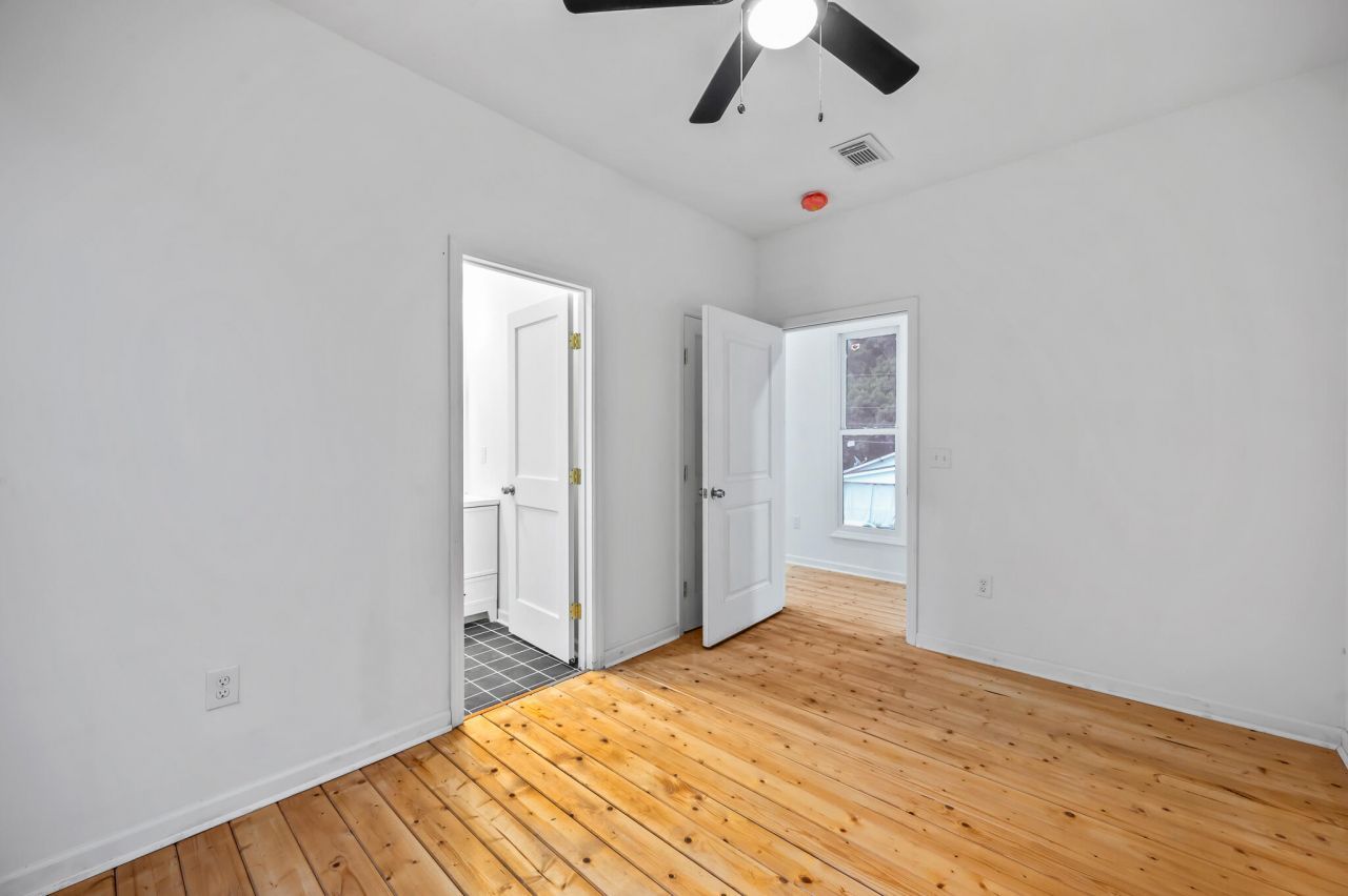 5829 Althea Avenue Photo 18