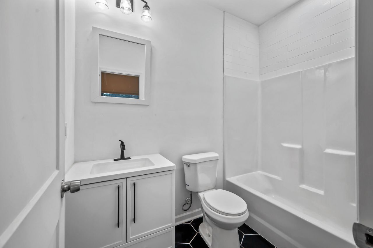 5829 Althea Avenue Photo 22