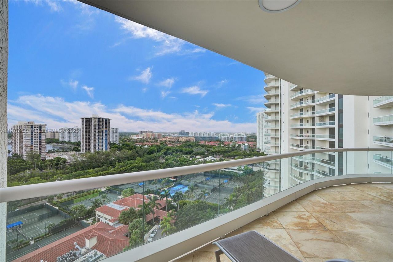 6000 Island Blvd, Unit 1707, Aventura, FL 33160 Photo