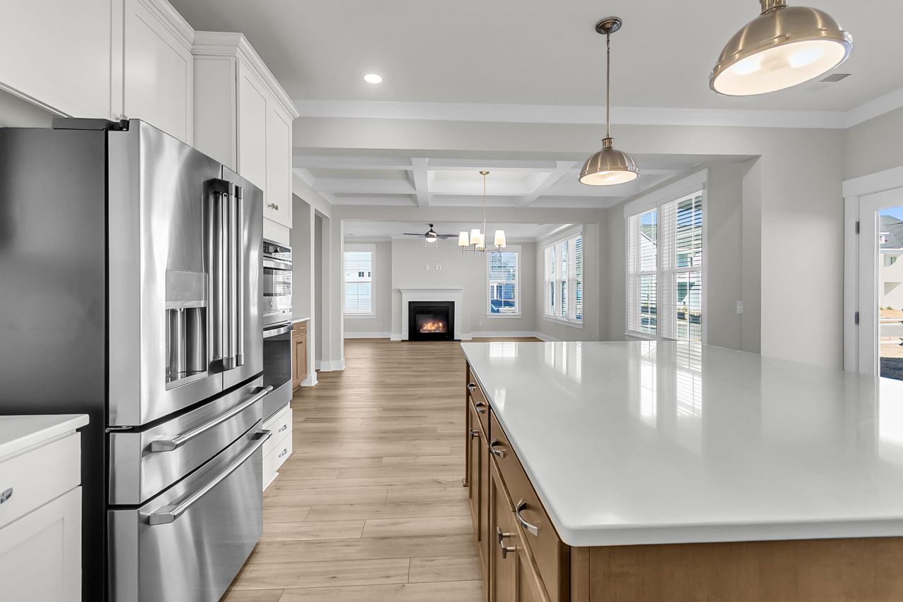 183 Grange Circle Photo 10