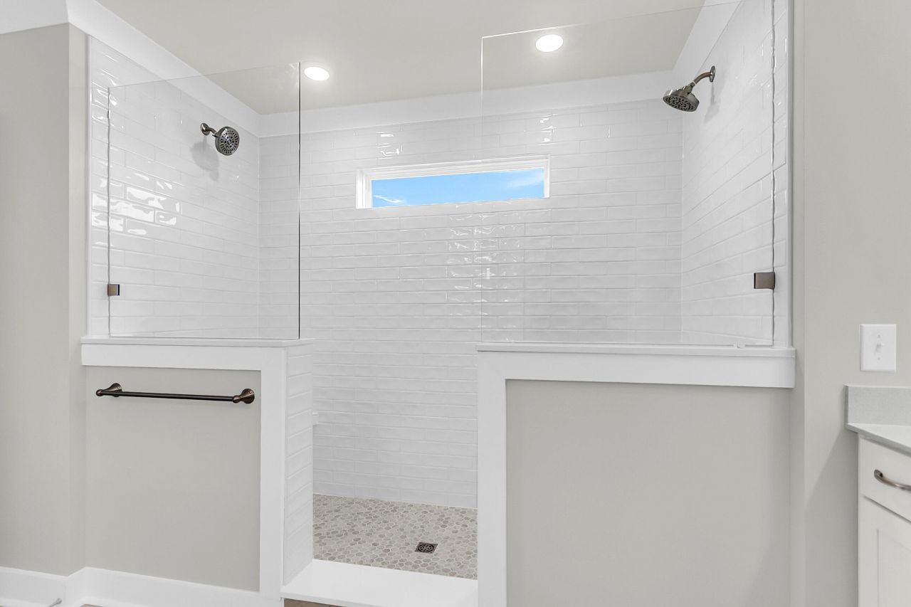 183 Grange Circle Photo 23