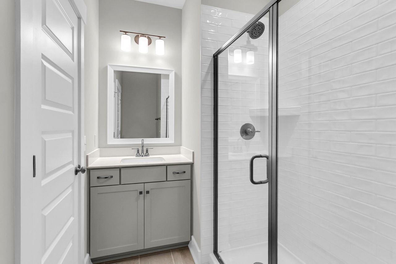 183 Grange Circle Photo 27