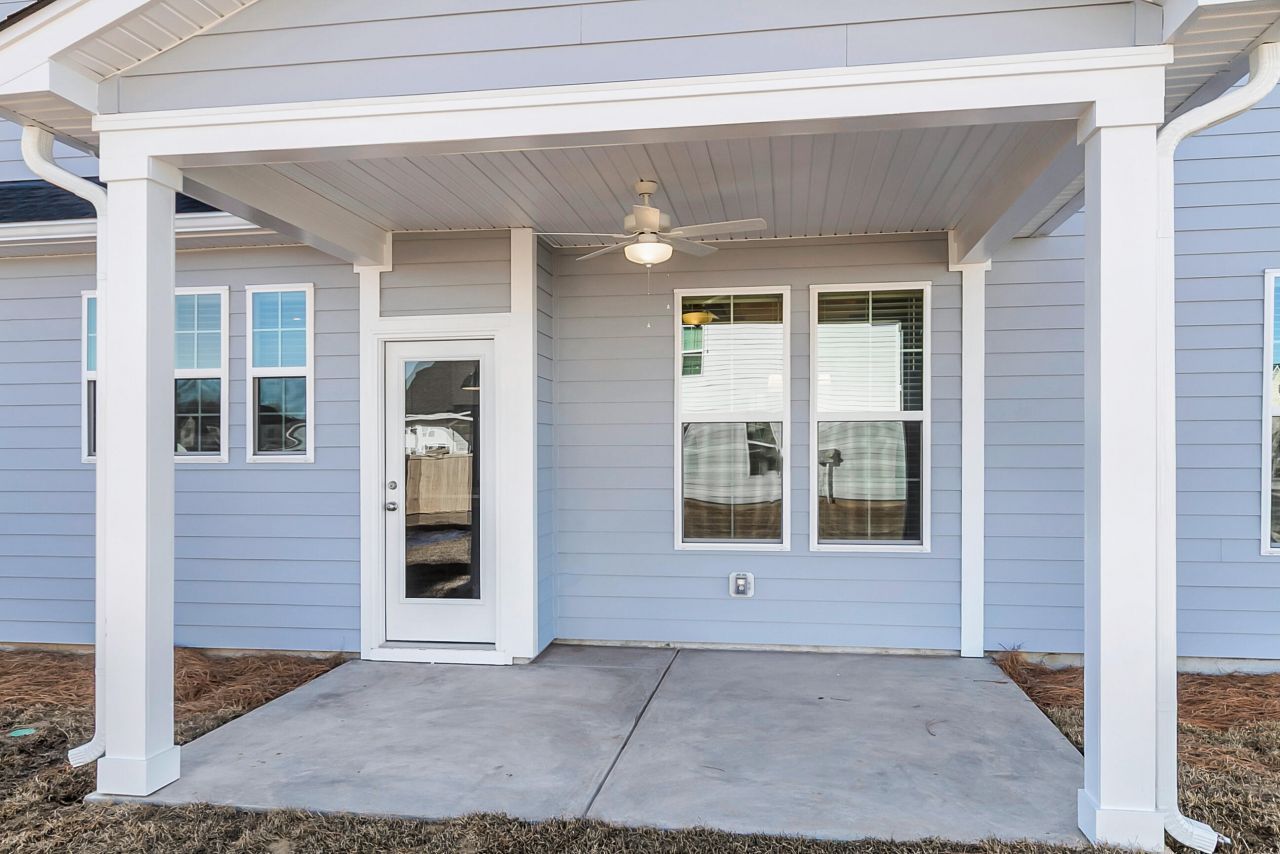 183 Grange Circle Photo 34