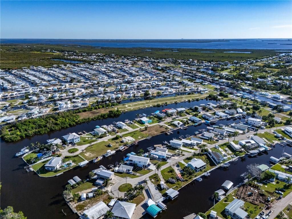 3875 Royal Palm Dr, Saint James City, FL 33956 Photo