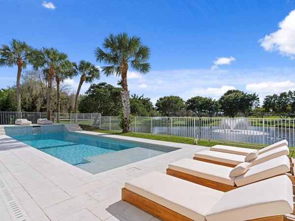 11166 Isle Brook Court, Wellington, FL 33414