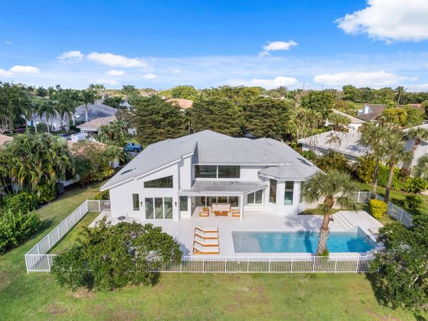 11166 Isle Brook Court, Wellington, FL 33414