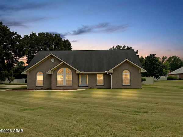 4527 Red Oak Trace, Marianna, FL 32446