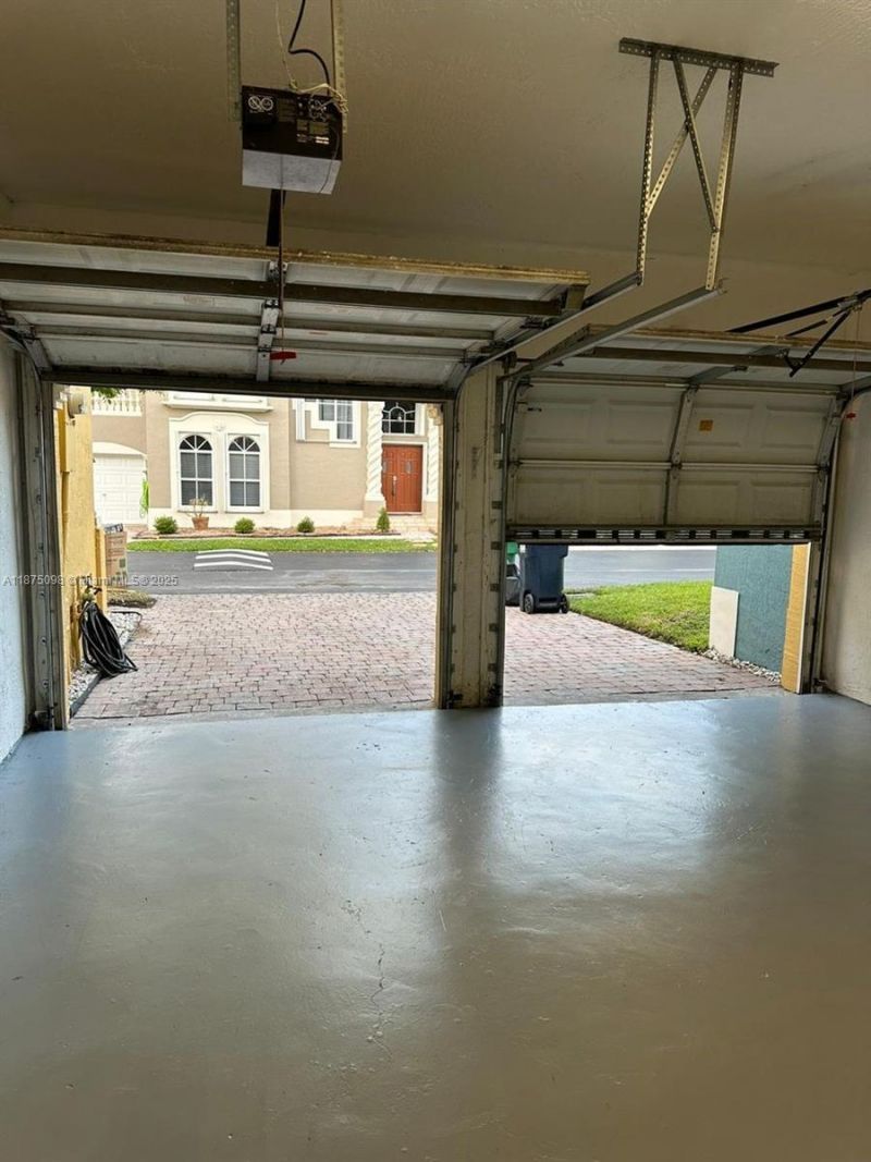 10812 NW 51st Ln, Doral, FL 33172 Photo