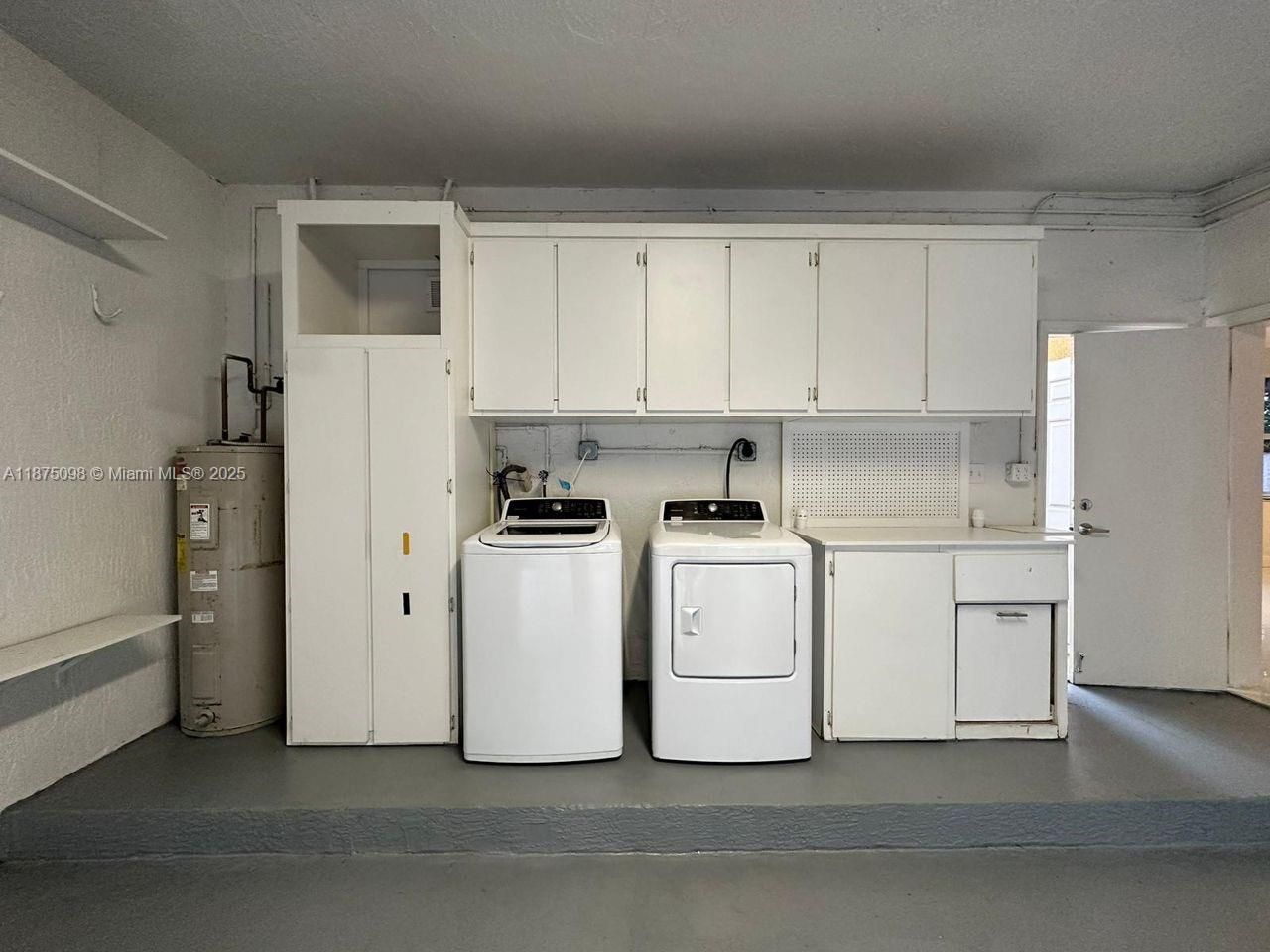 10812 NW 51st Ln, Doral, FL 33172 Photo