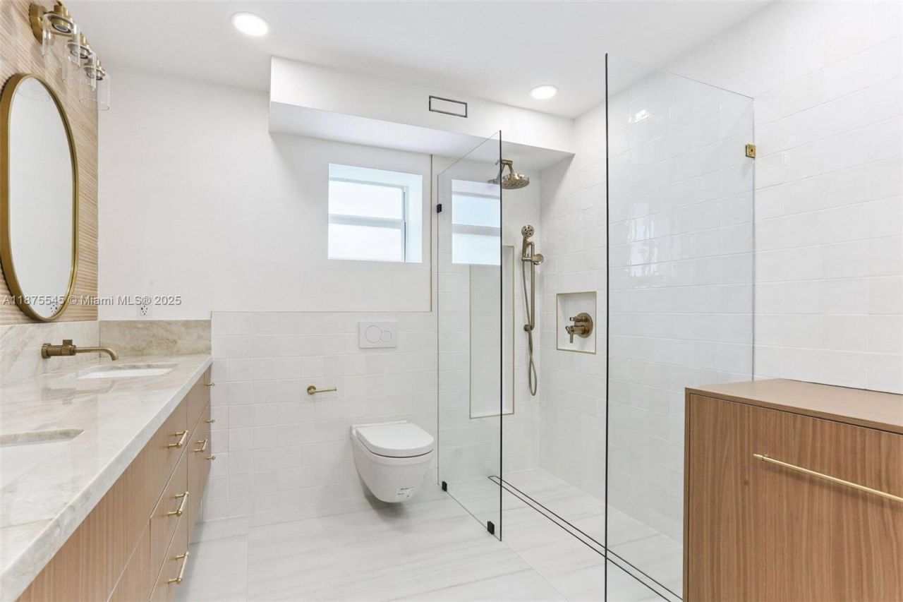 100 Edgewater Dr, Unit 142, Coral Gables, FL 33133 Photo