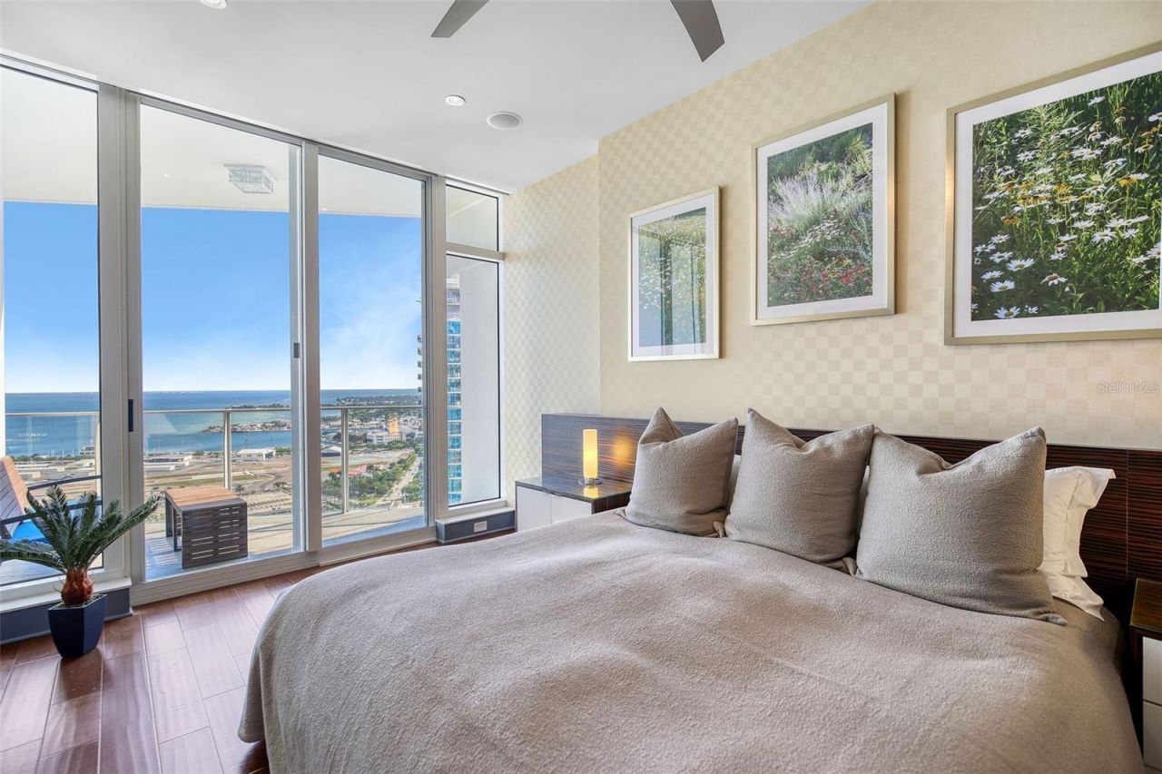 175 1st Street S, Unit 3103, Saint Petersburg, FL 33701 Photo