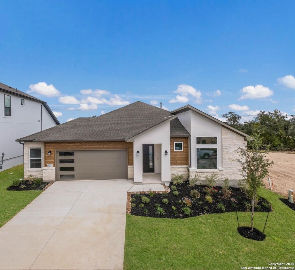 421 Fandango, Boerne, TX 78006 Main Photo