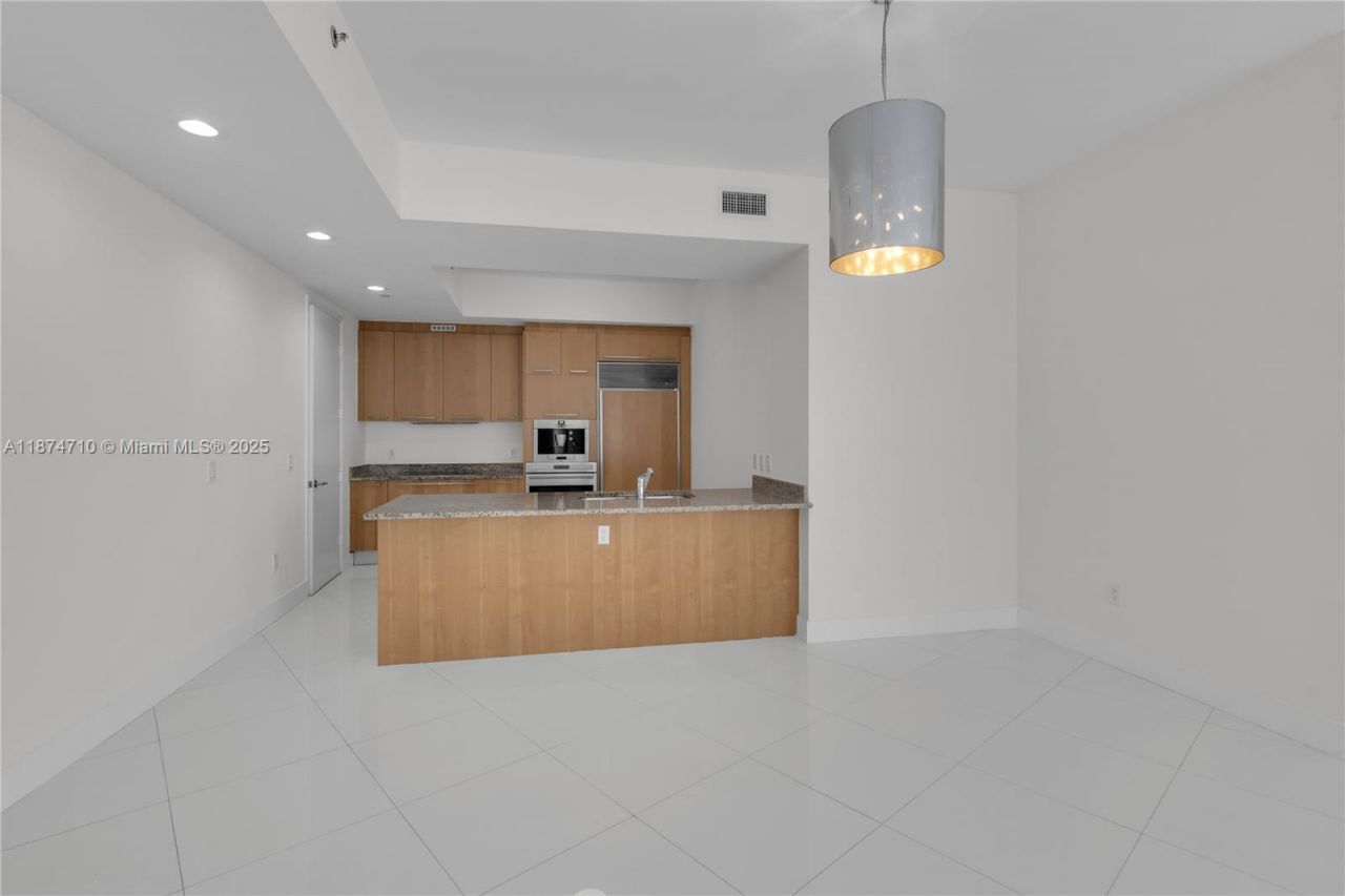 15811 Collins Ave, Unit 2407, Sunny Isles Beach, FL 33160 Photo