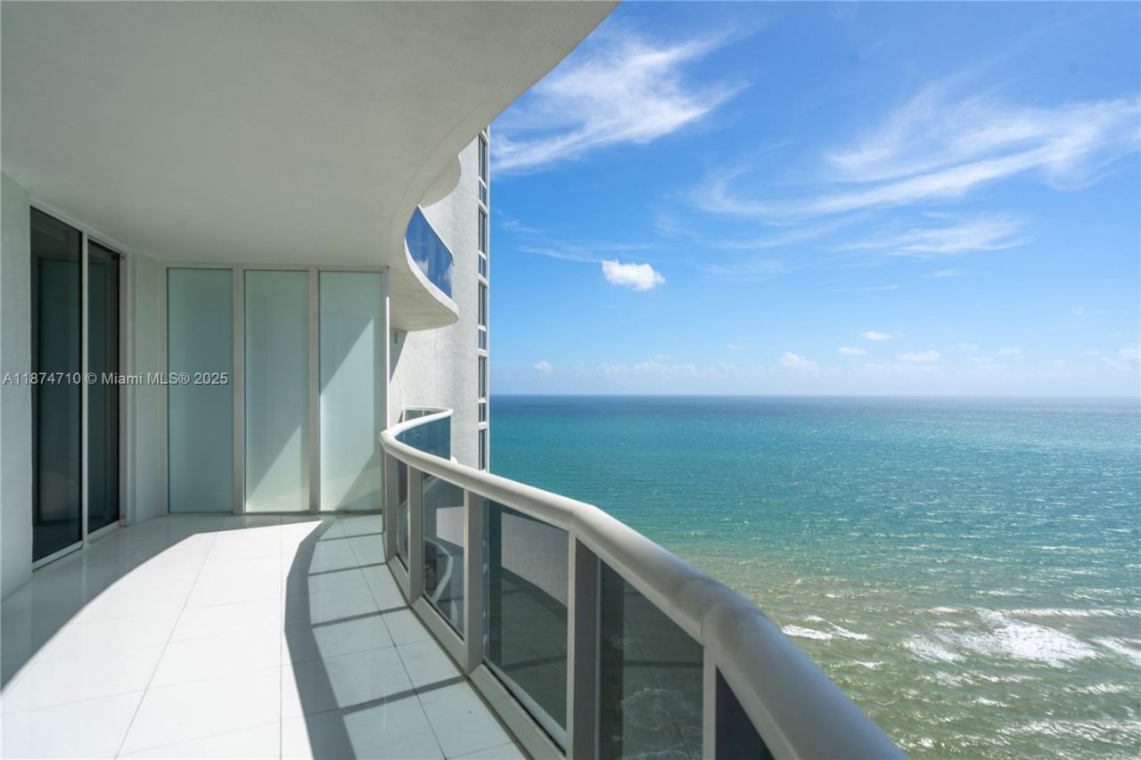 15811 Collins Ave, Unit 2407, Sunny Isles Beach, FL 33160 Photo