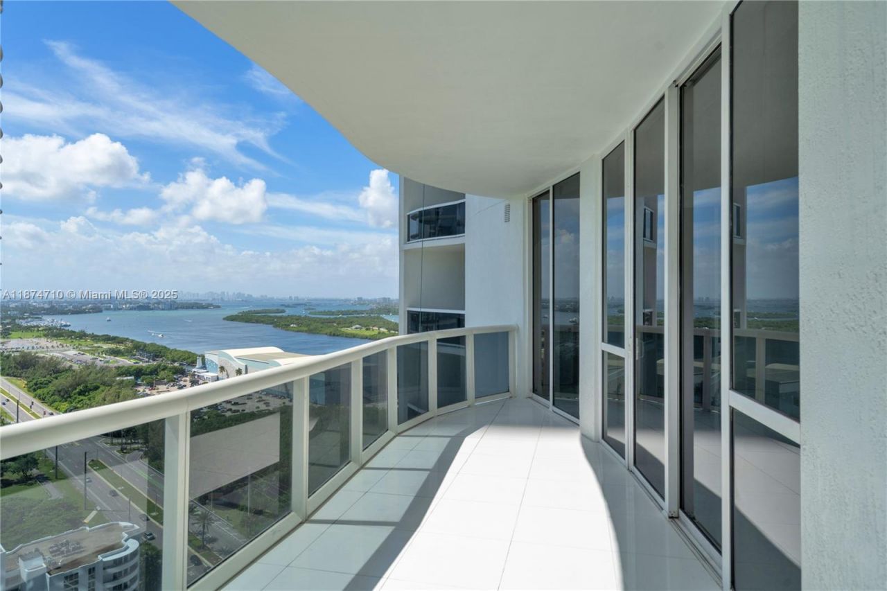 15811 Collins Ave, Unit 2407, Sunny Isles Beach, FL 33160 Photo