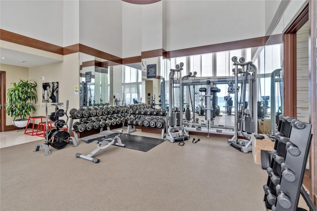 15811 Collins Ave, Unit 2407, Sunny Isles Beach, FL 33160 Photo