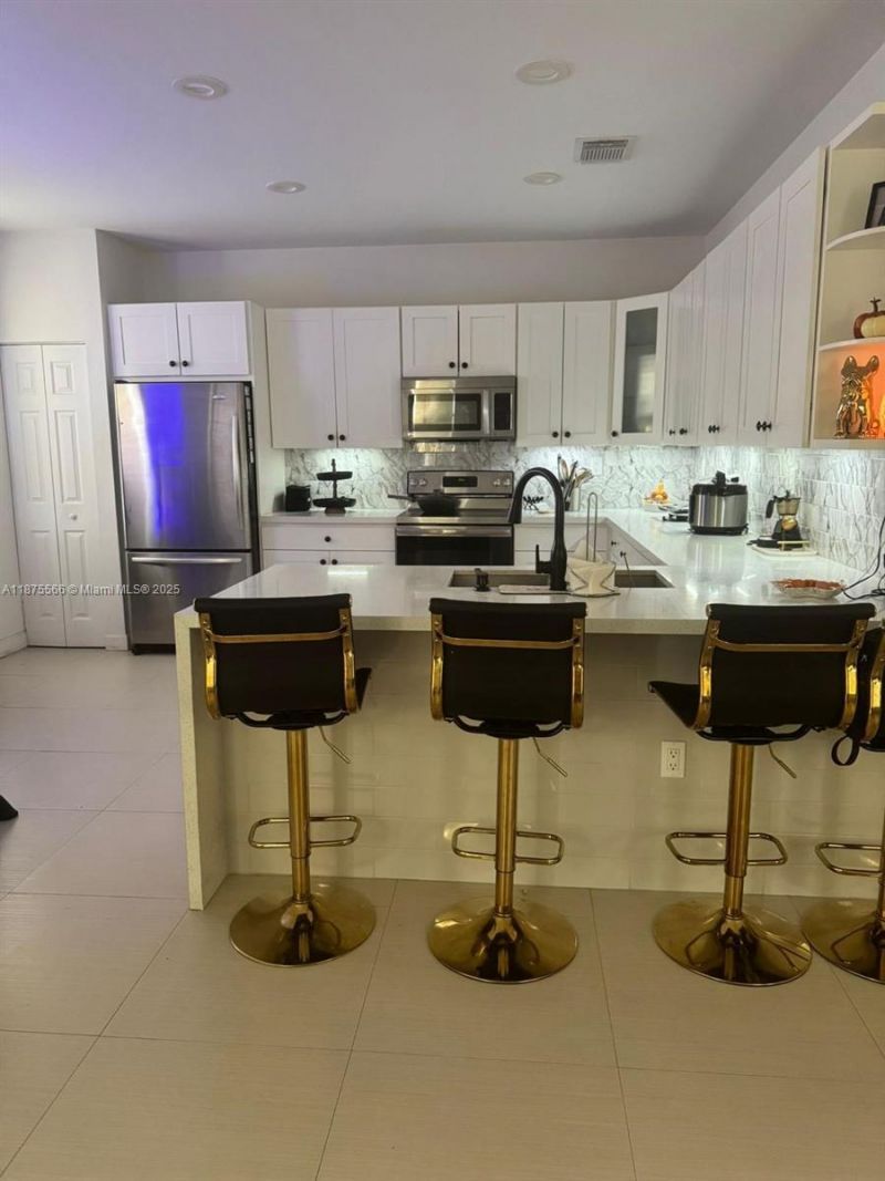 7414 NW 107th Ct, Doral, FL 33178 Photo