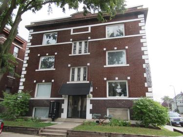 2881 Irving Avenue S, Unit 106, Minneapolis, MN 55408