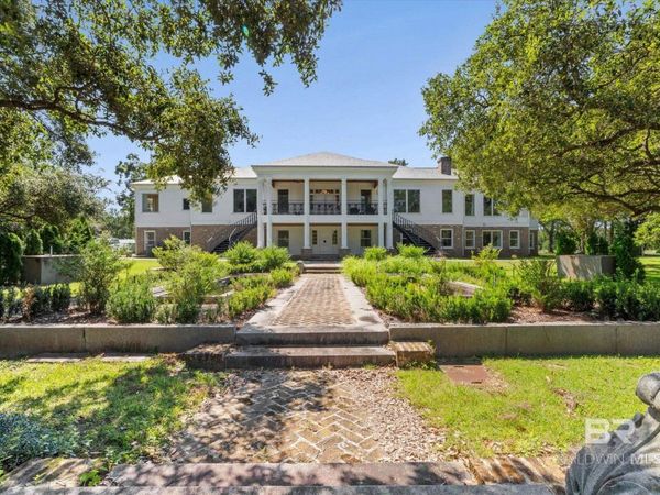 14201 Airport Boulevard, Mobile, AL 36608