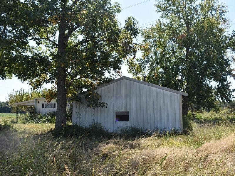 689 Duncanson Road, Whiteoak Twp, OH 45171 Photo 2