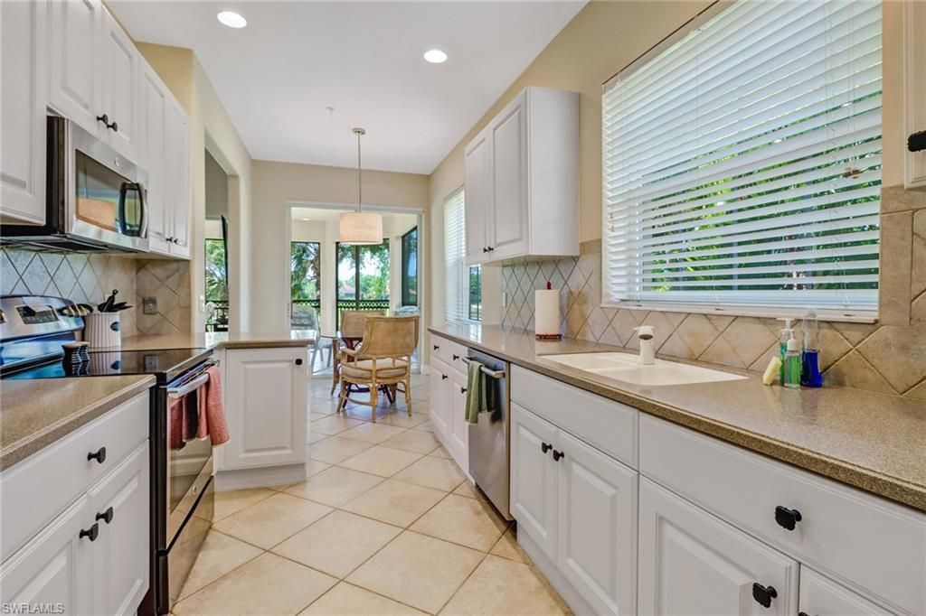3960 Deer Crossing Ct, Unit 6-204, Naples, FL 34114 Photo